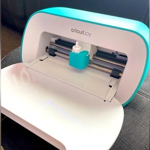 Cricut Joy Easy-To-Use Machine